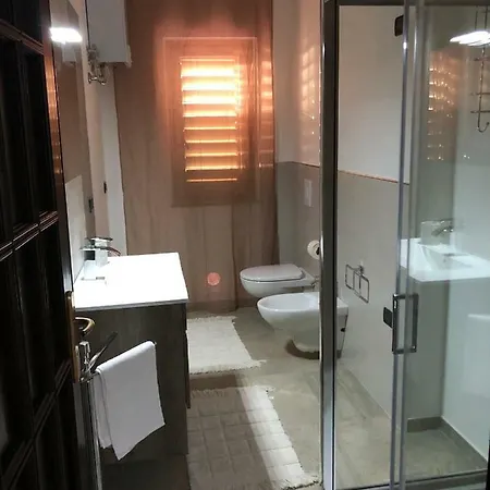 Altamarea Apartment *